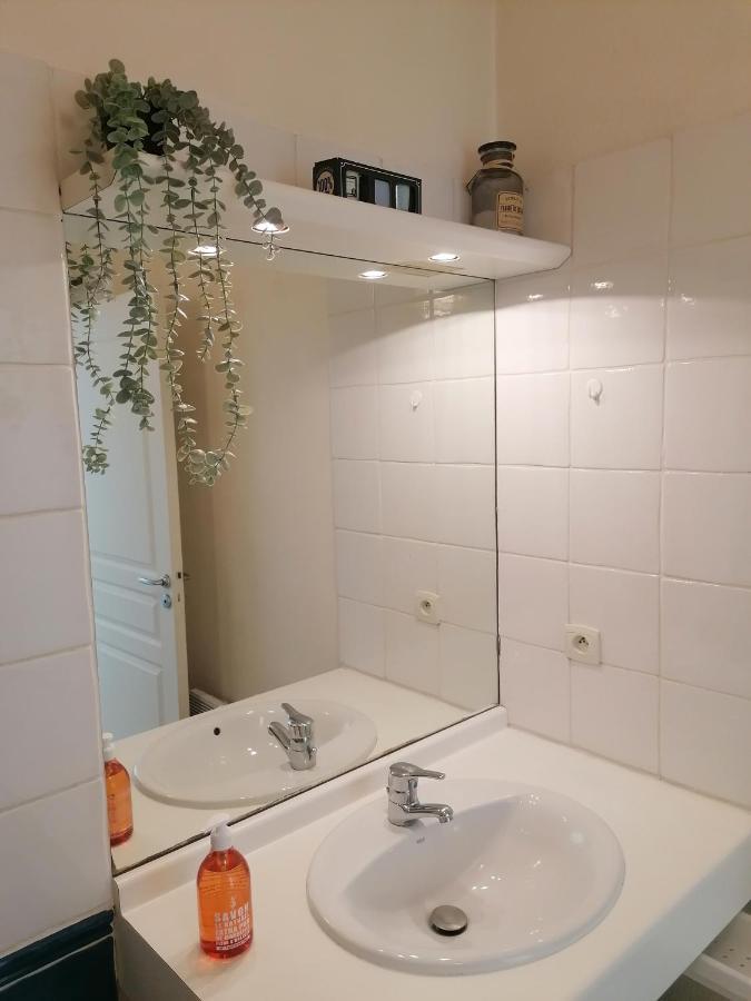 Marseille : Joli T2 Mer Et Collines + Terrasse ภายนอก รูปภาพ